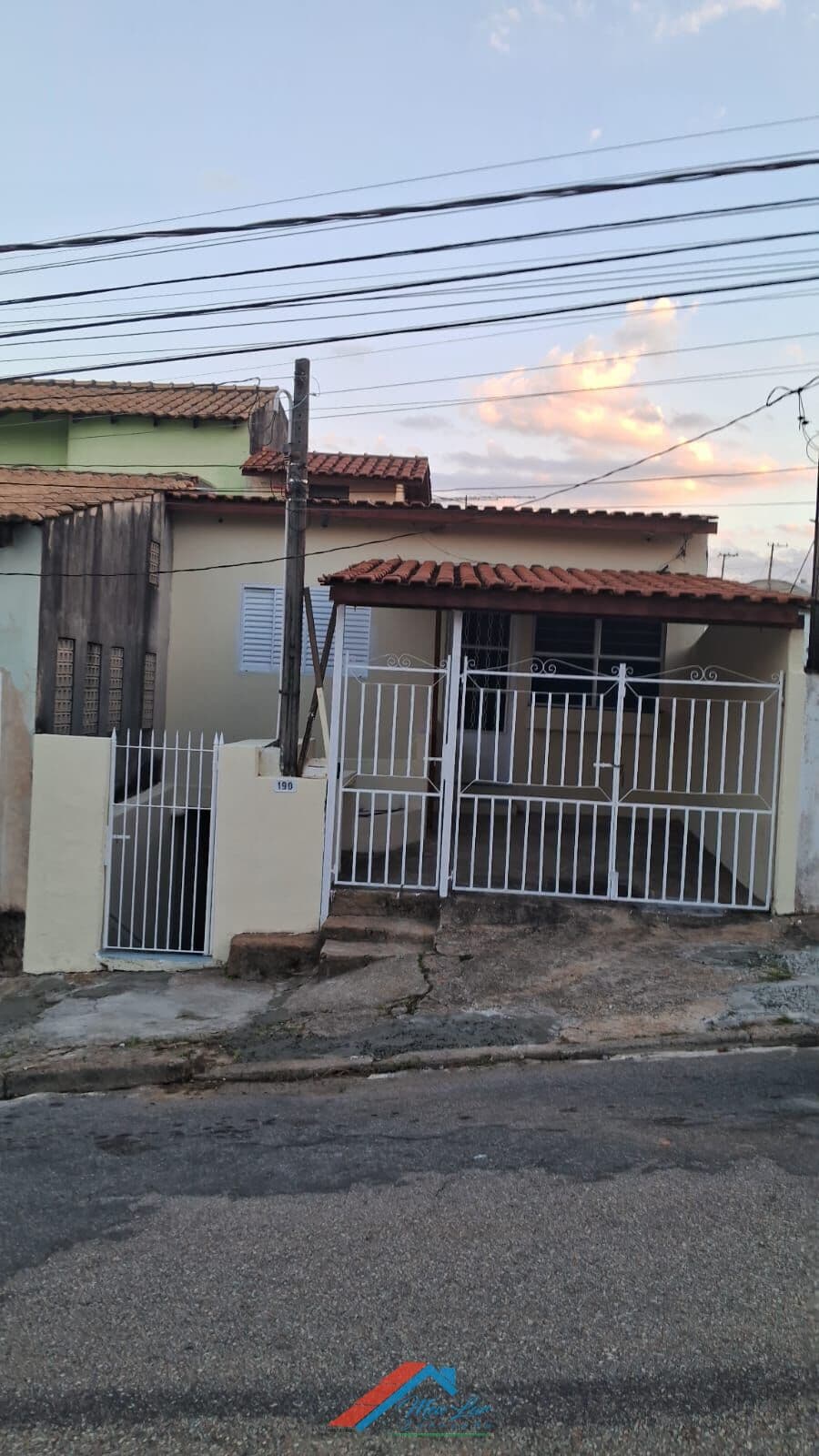 Oportunidade: Casa Ampla na Zona Norte de Sorocaba | Perto do Carrefour e Av. Ipanema | Ideal para Personalizar