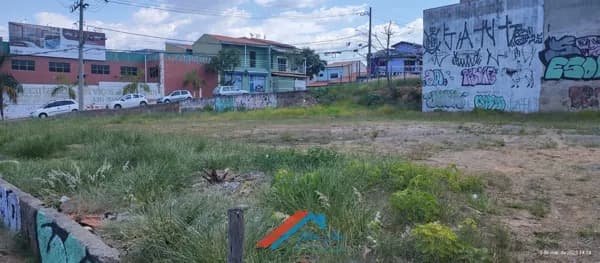 Excelente terreno em Avenida na Zona Norte