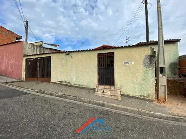 INCRÍVEL OPORTUNIDADE: Casa independente com preço de ocasião