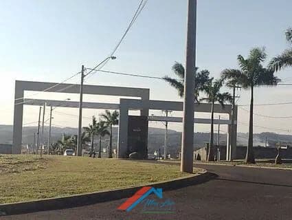 Lindo terreno em residencial planejado
