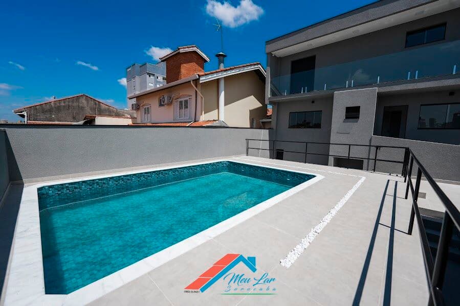 Sobrado com piscina em ótimo bairro!