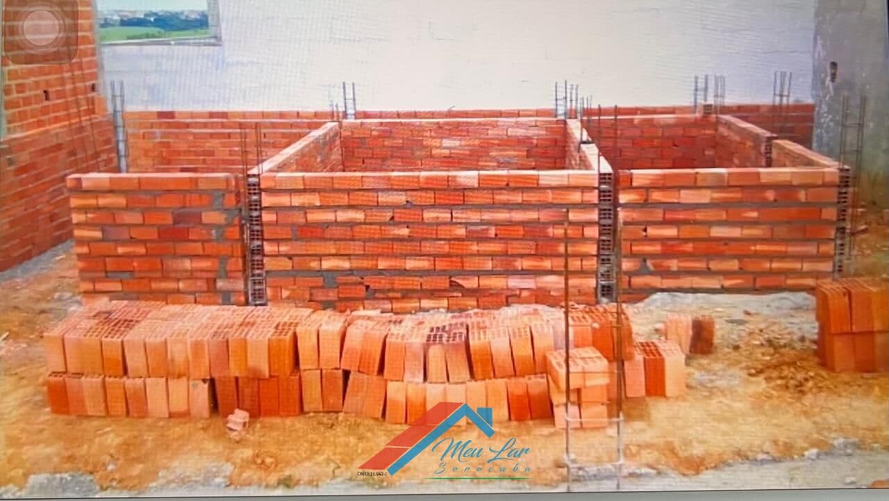 Excelente terreno com construção iniciada