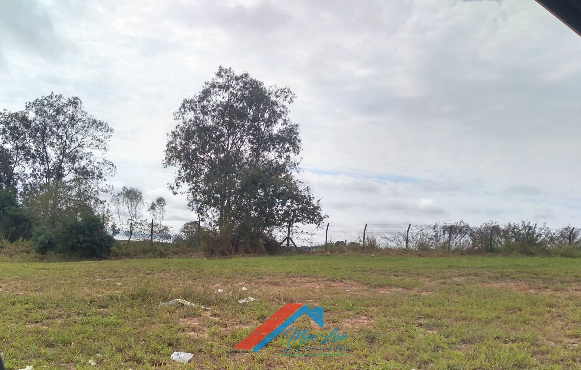 Belo terreno em residencial planejado