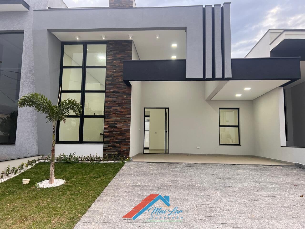 Linda Casa em Condomínio
