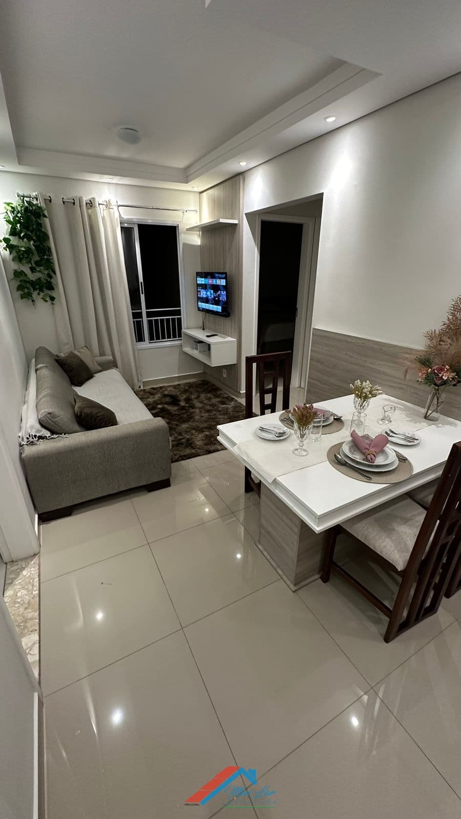 Belo apartamento com modulados