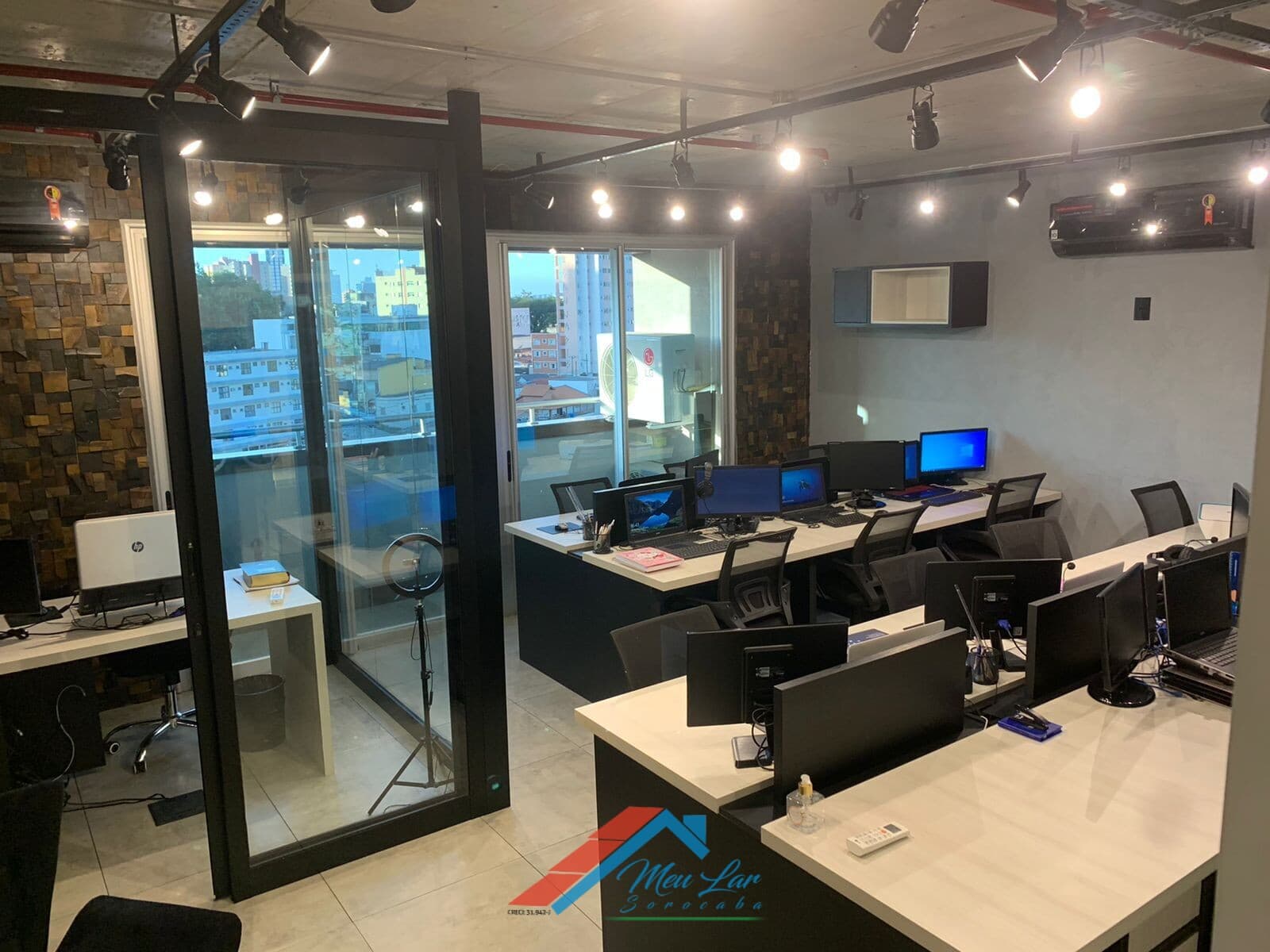 Venda: Sala Comercial no Centro de Sorocaba | Escritório Completo | SL 001