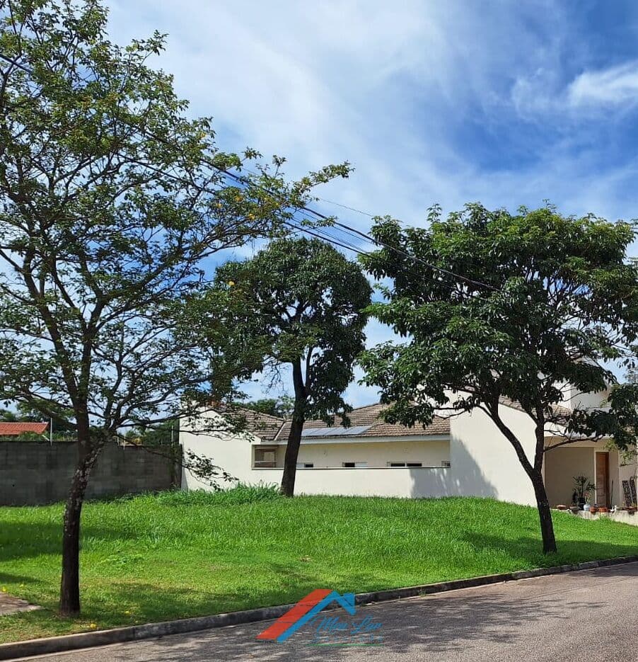 Terreno em Condomínio fechado na Zona Leste