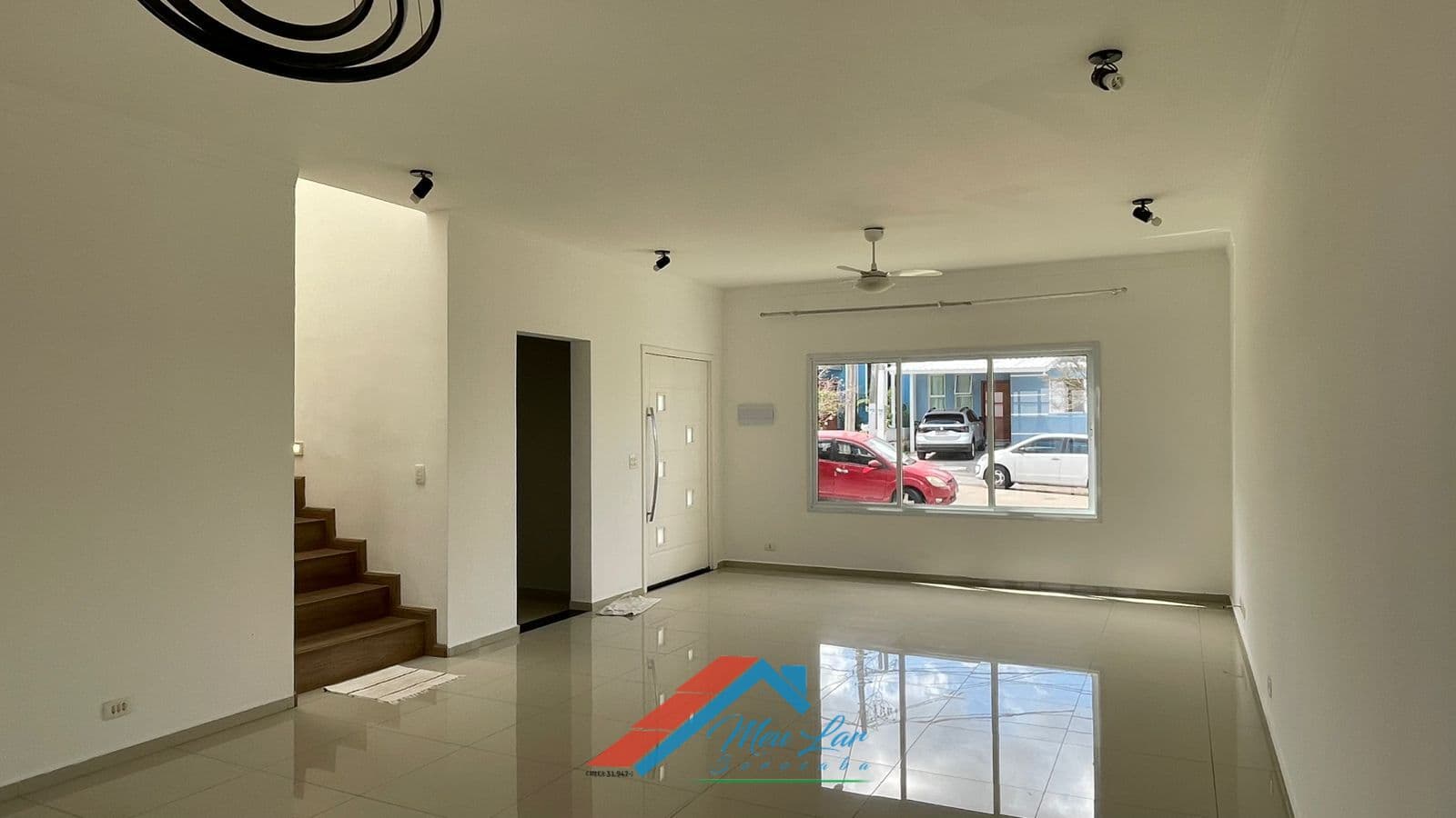 Bela Casa em Condomínio