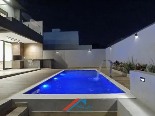 Maravilhosa Casa em Condomínio