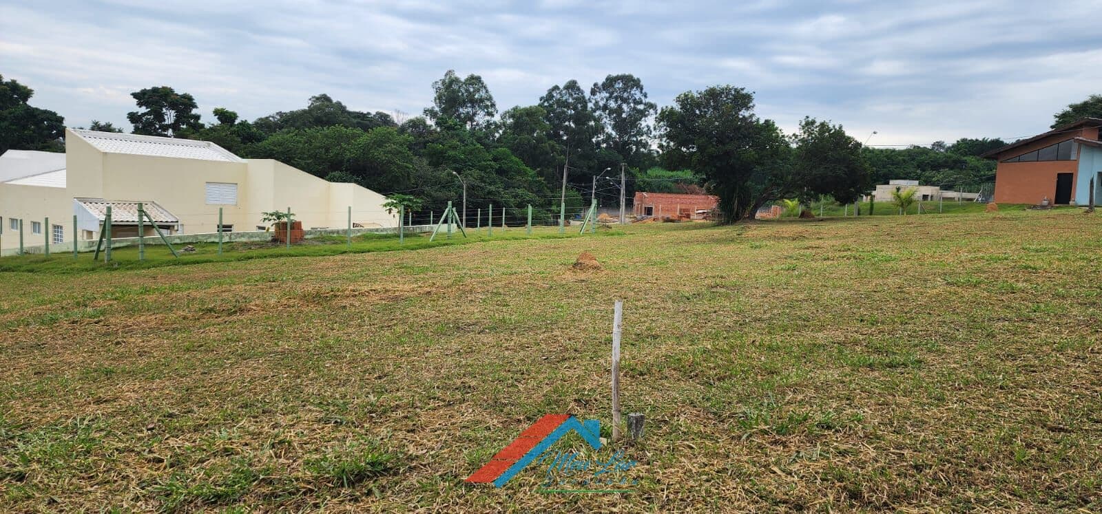 Terreno amplo com ótimo preço