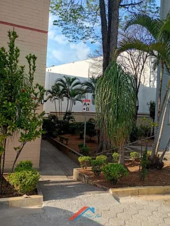 Ótimo apartamento na Zona Oeste