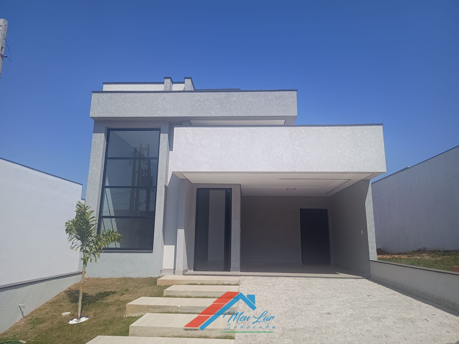 Linda Casa em Condomínio na Zona Oeste
