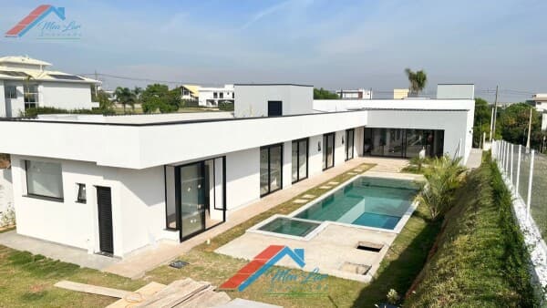 Maravilhosa Casa em Condomínio