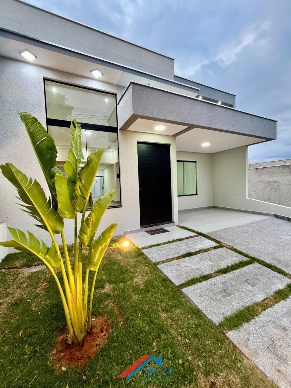 Linda Casa em Condomínio