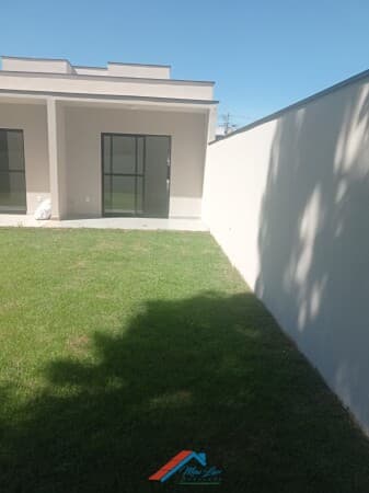 Casa Padrão com excelente quintal