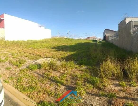 Lindo terreno em residencial planejado