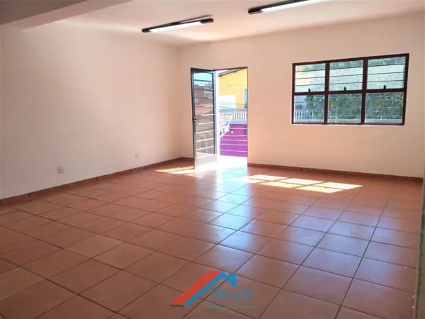 Bela sala comercial em excelente localização