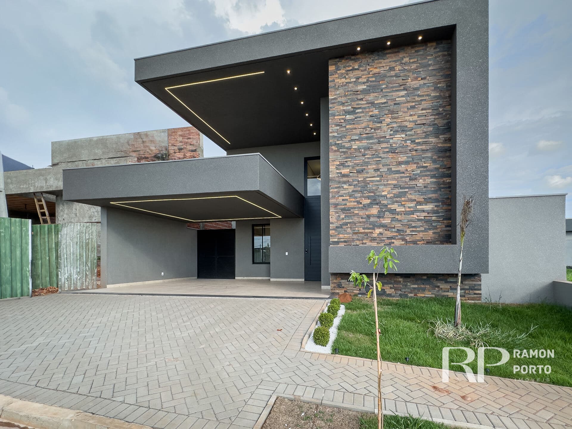 Casa para venda no Condomínio Quinta do Lago II com 3 suítes, escritório, cozinha gourmet, piscina. - São José do Rio Preto, SP.