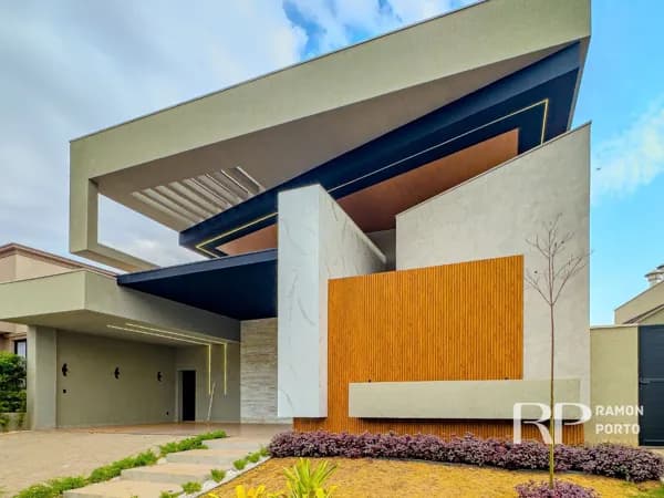 Casa térrea à venda no Condomínio Residencial Damha 6 - 4 suítes | Climatizada | Piscina aquecida | Energia Fotovoltaica
