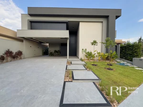 Casa Alto Padrão no Gaivota II | 3 Suítes | 420m² Terreno | Automação e Piscina Completa