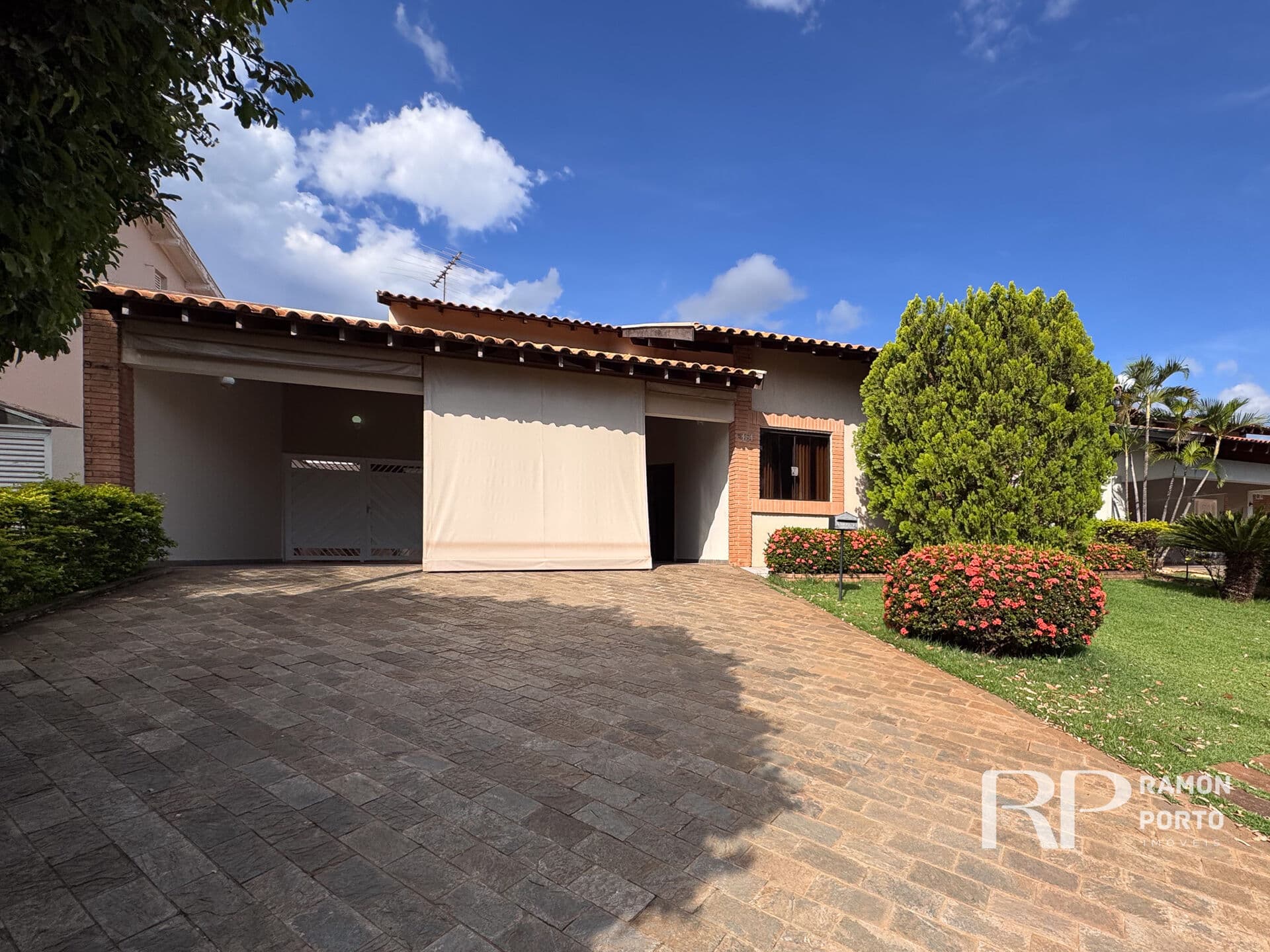 TÍTULO ZAP 🔥 Damha II | 3 Suítes | 255m² | 6 Vagas | Quintal para Piscina