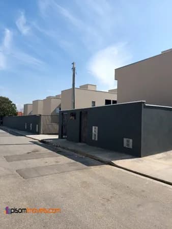 Sobrado em Chácaras Araújo I, São José dos Campos/SP