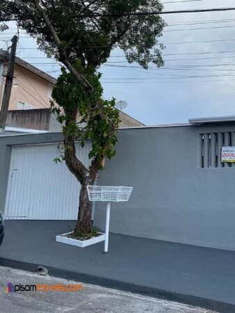 Casa á venda totalmente reformada com 3 quartos, 1 suíte, 2 vagas, Vila Ester, São José dos Campos