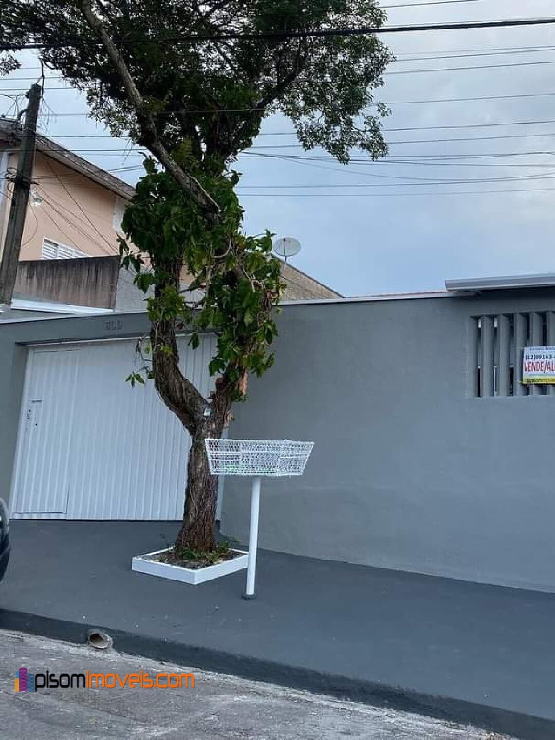 Casa á venda totalmente reformada com 3 quartos, 1 suíte, 2 vagas, Vila Ester, São José dos Campos