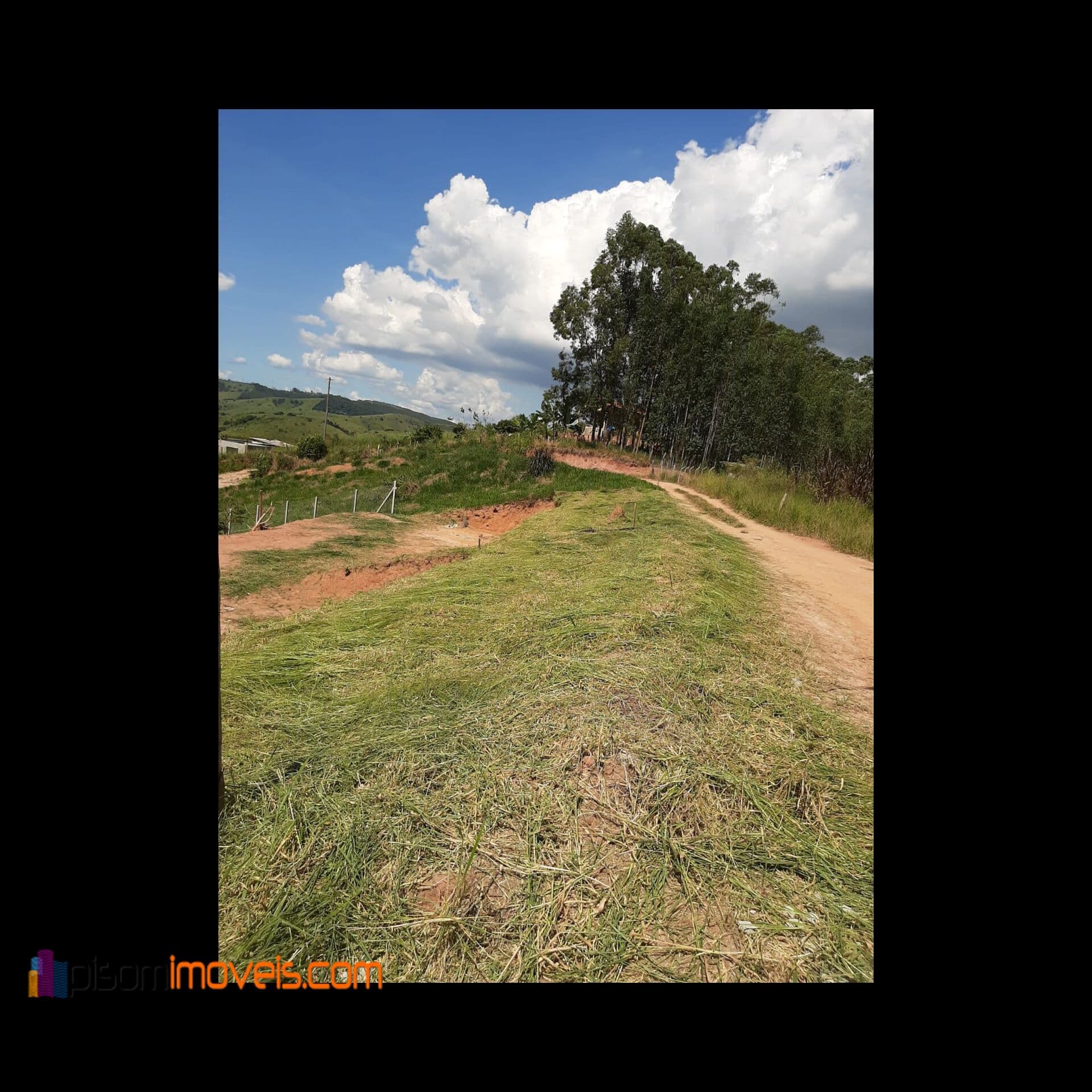 Chácara á venda com 950 m2 em Jambeiro/SP