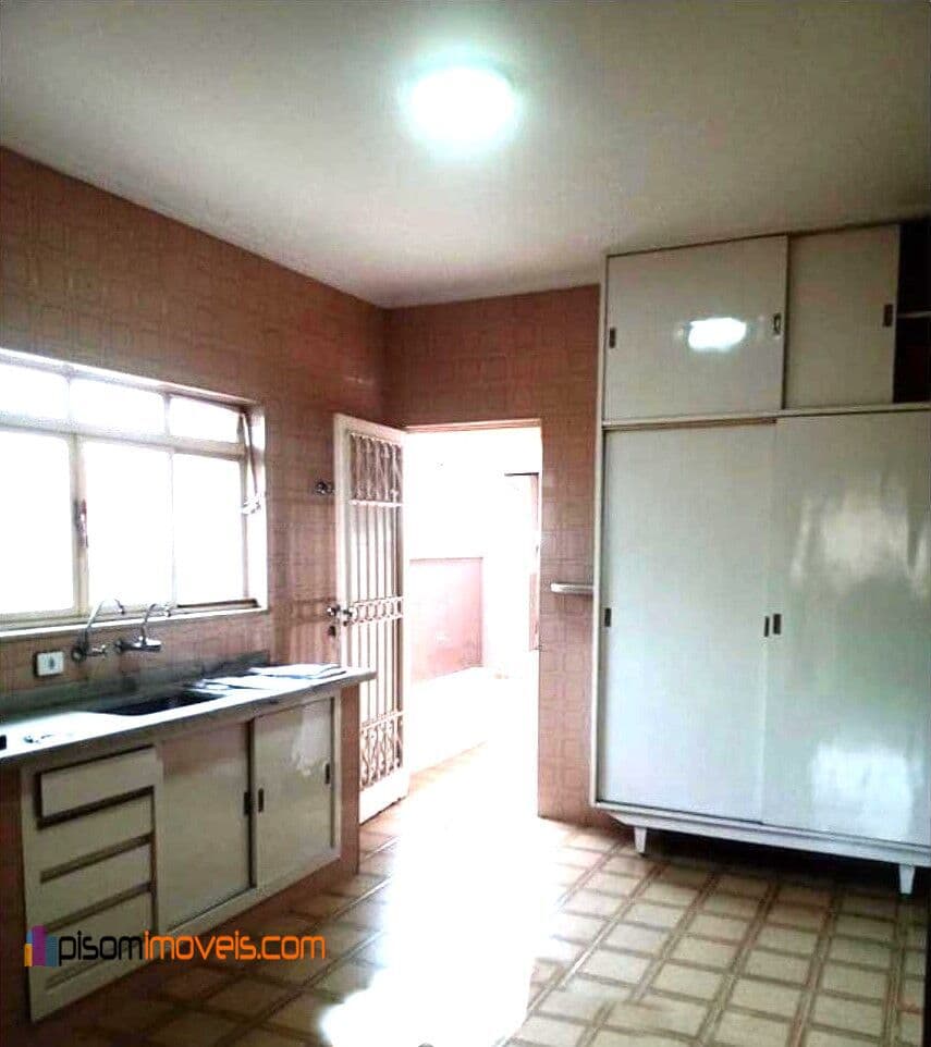 Vendo casa 2 quartos, 1 suíte, 138m² no centro de Tremembé/SP