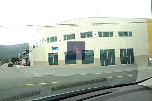 Prédio Comercial em Princesa, Praia Grande/SP