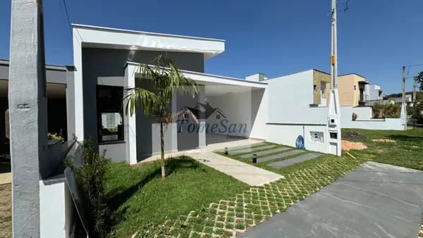 Casa em condomínio no bairro Água Branca em Piracicaba-SP