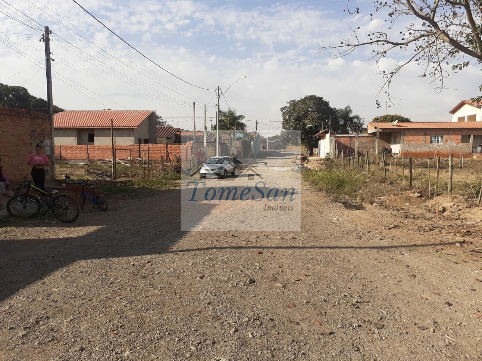Terreno à venda no Santa Terezinha