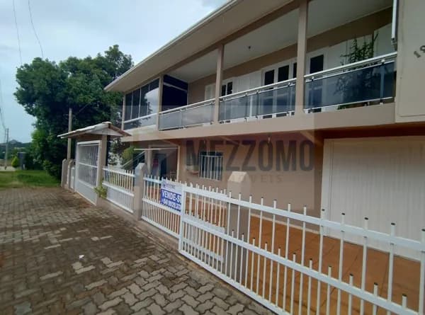 Casa de ESQUINA