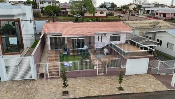 Casa em Ibiaçá - Centro