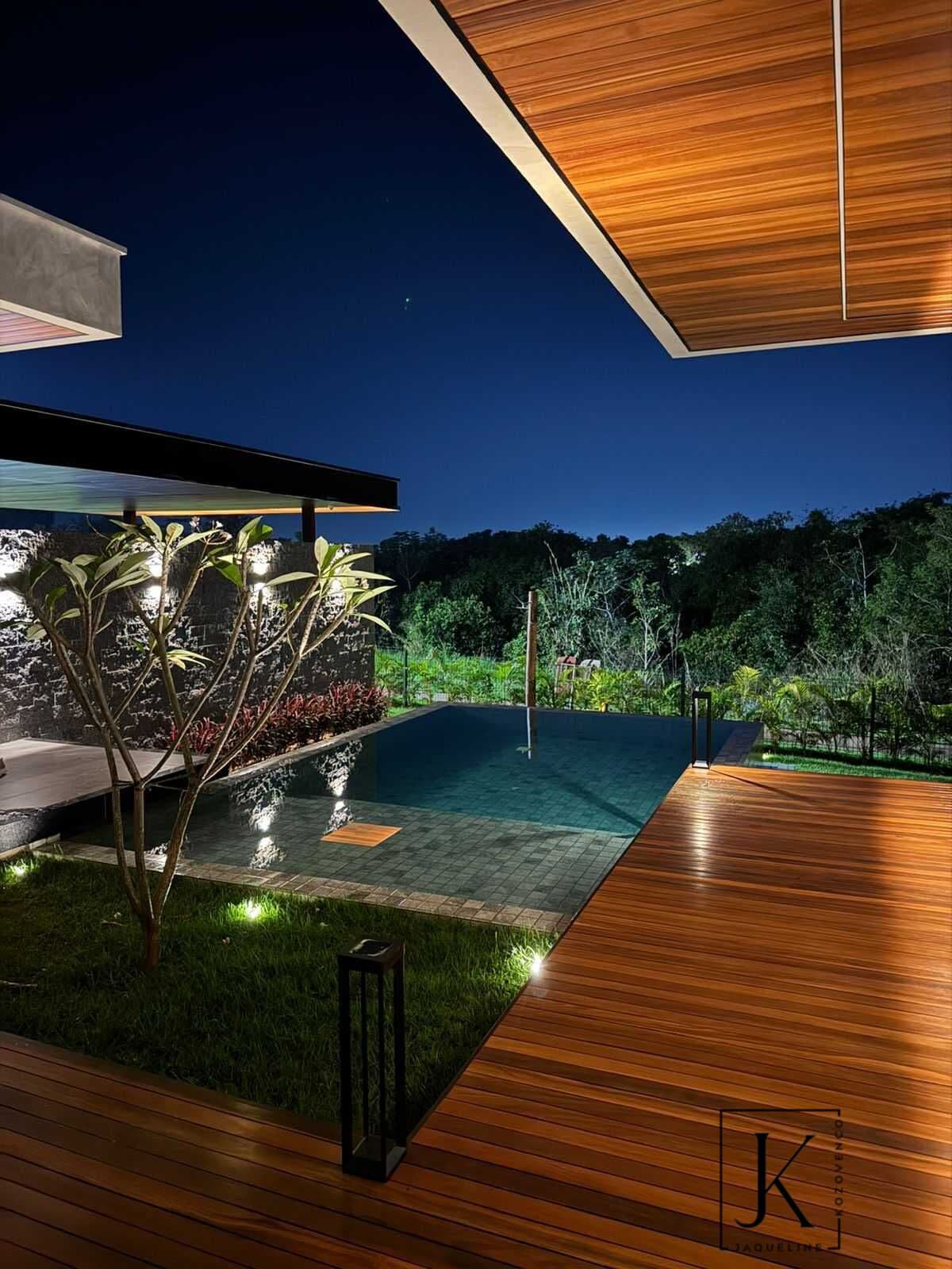 Casa Condomínio Florais Da Mata - 645 m²