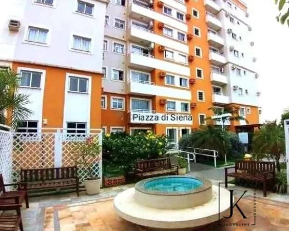Cond. Piazza di Siena, 70 m² - Porto