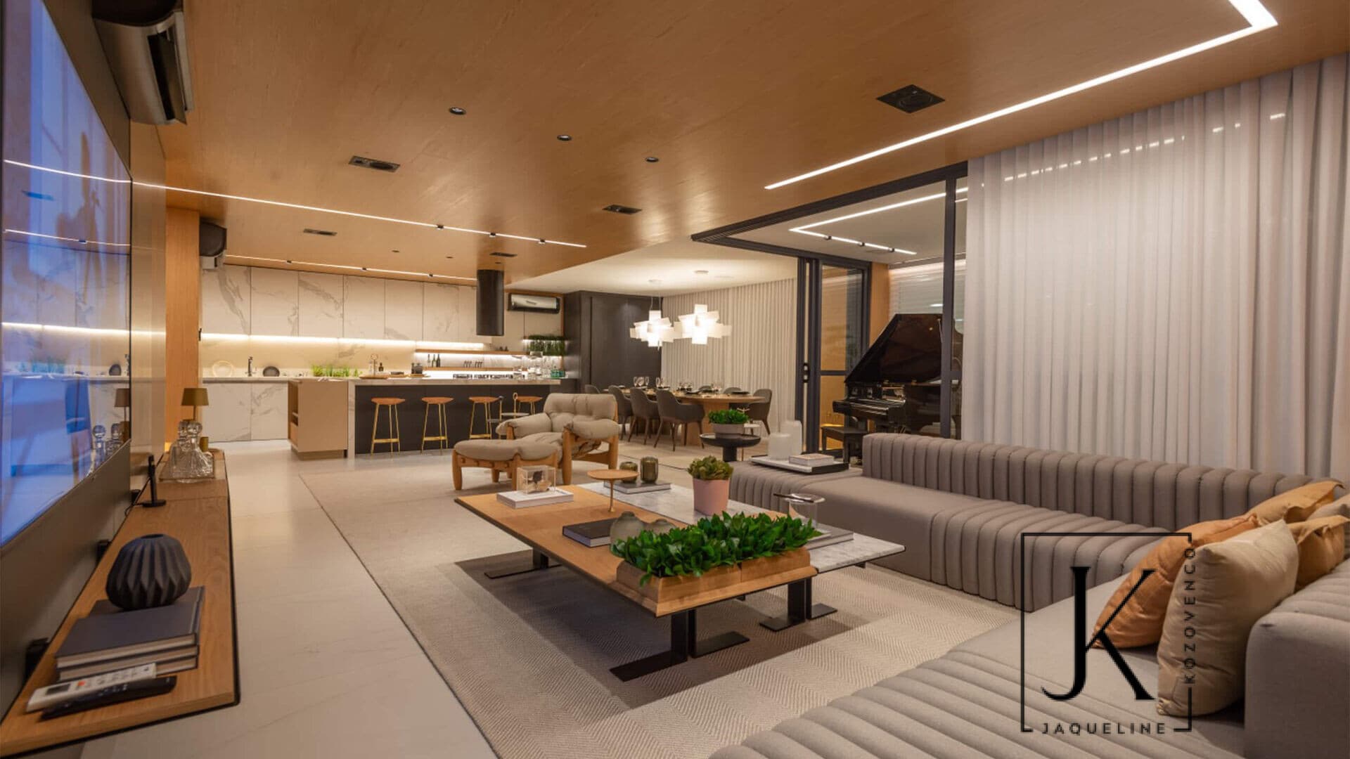 Apartamento no Edifício Apogeu (Plaenge)