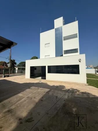 Imóvel Comercial para Locação – 3 Andares no Araés
