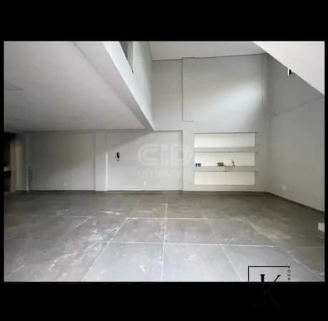 Prédio Comercial - Recém Construído
