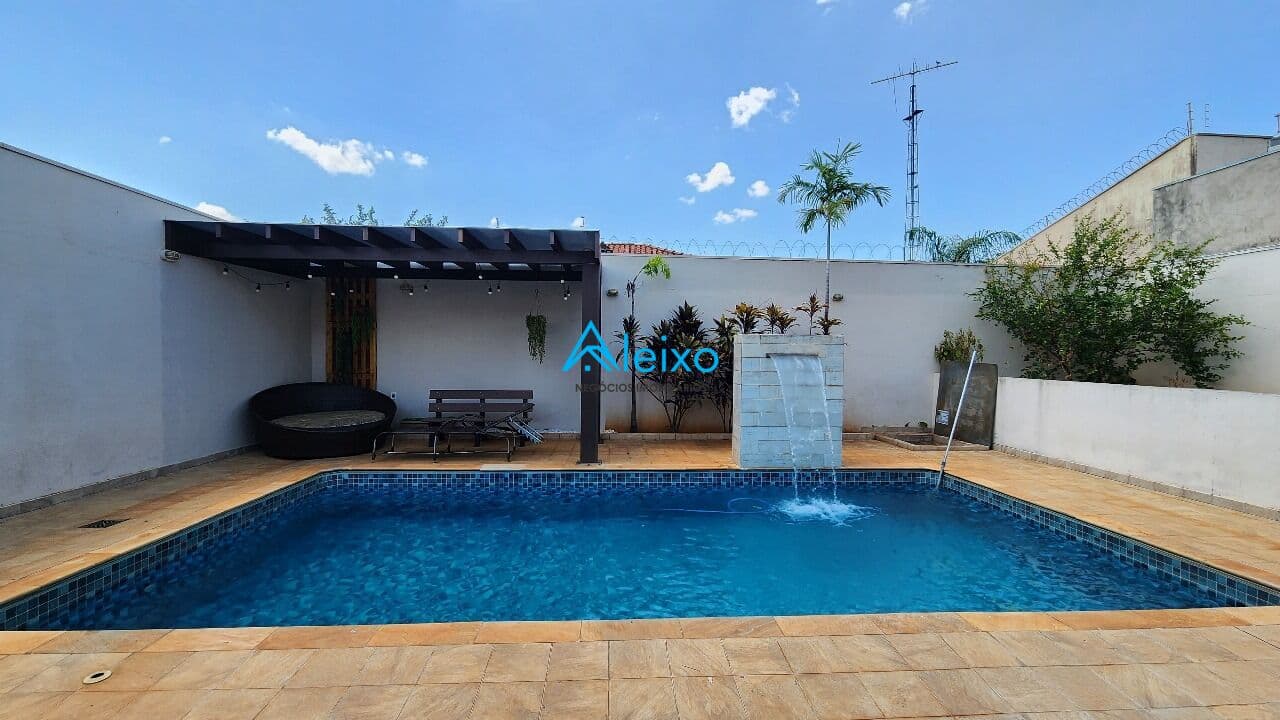 Casa térrea à venda em Mirassol - SP