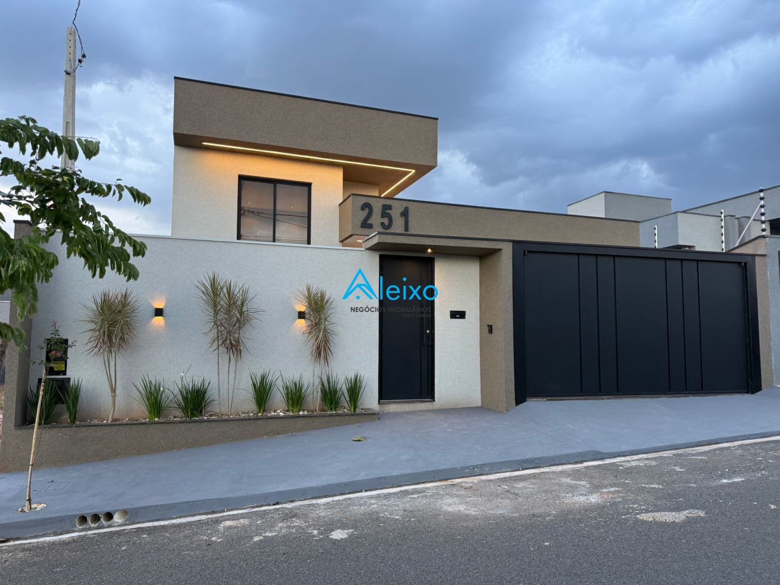 Casa Condomínio Eville