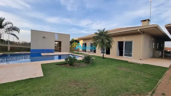 Fazenda/Sítios/Chácaras em Fronteira - Centro