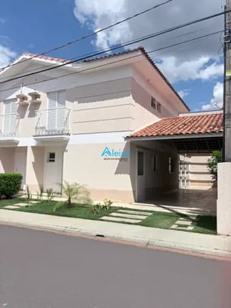 Casa de Condomínio em São José do Rio Preto - Roseiral