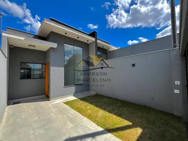 OPORTUNIDADE DE VENDA Casa com Acabamento Alto Padrão e Área Gourmet na Região Leste