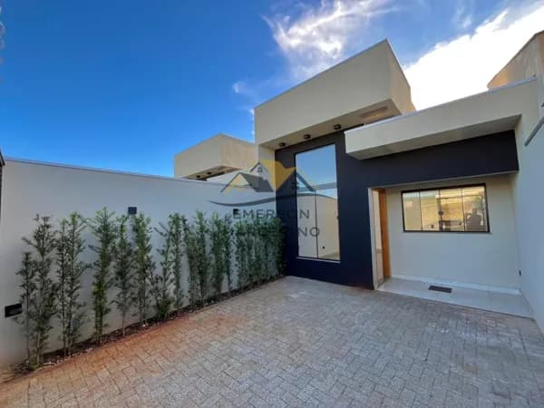 VENDO Casa Nova com Suíte Próximo a Av. Robert Koch