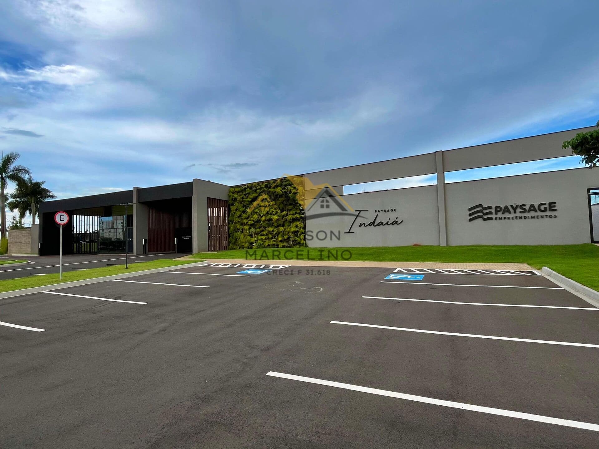 VENDO - Lote de 318m2 no mais novo Lançamento do Parque Tauá - Paysage Indaiá