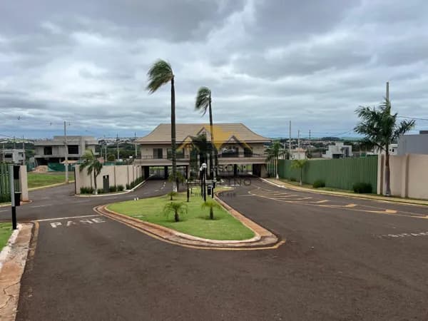 VENDO - Terreno Plano em Condomínio Fechado na Região Leste