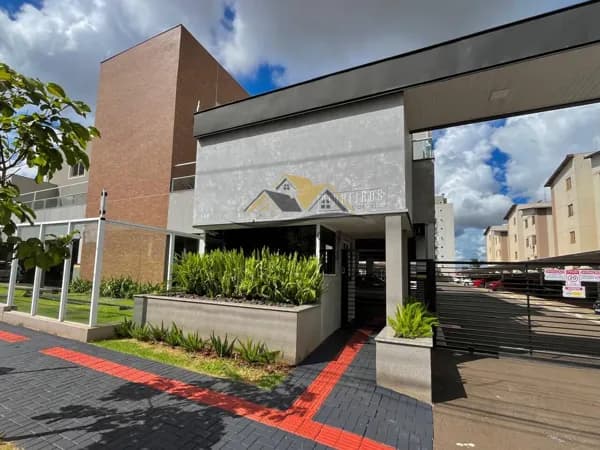 VENDO - Apartamento com Planejados e Sacada Gourmet na Região Oeste