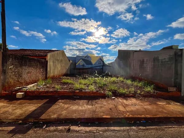 VENDO - Terreno de 250m2 no Antares